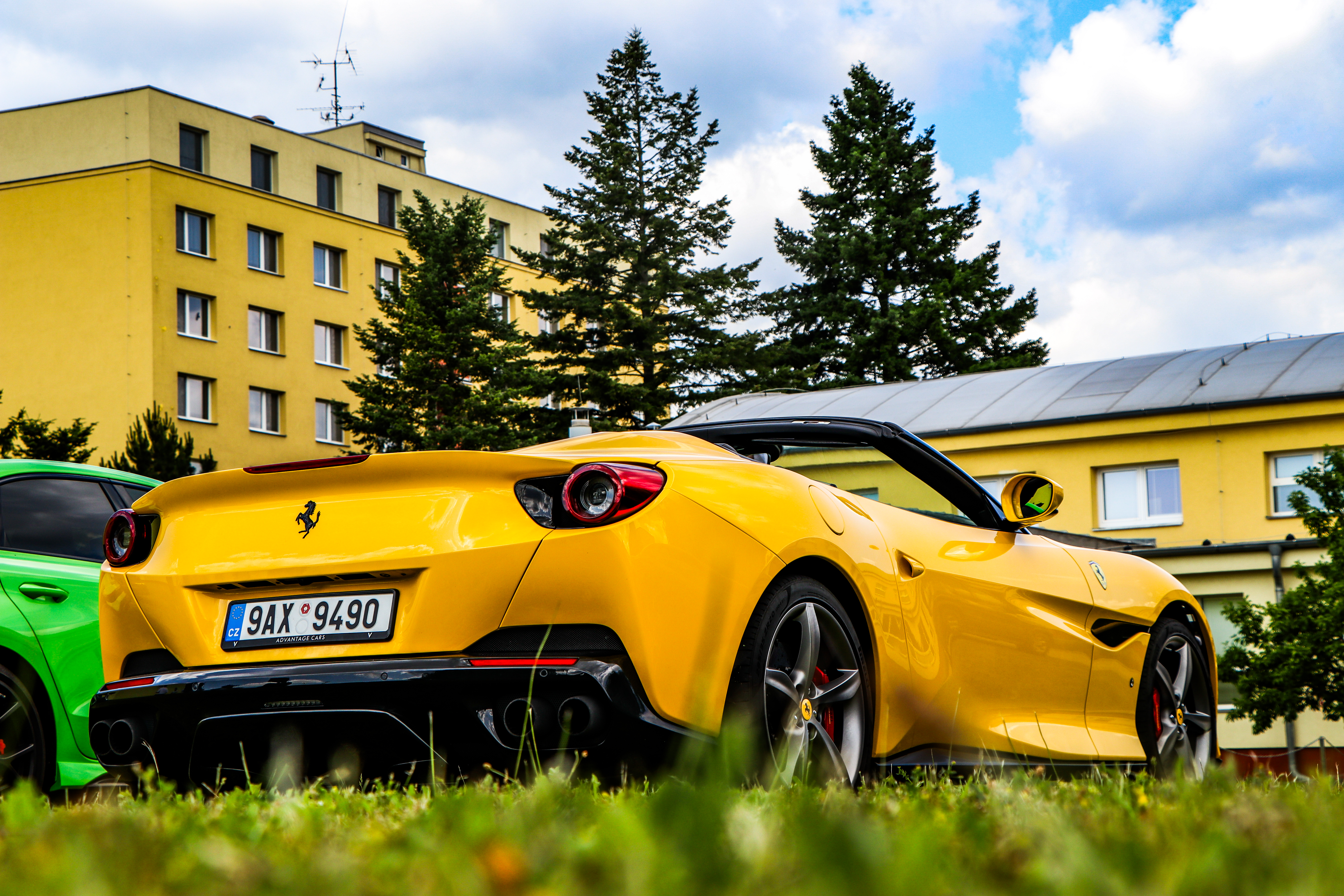 Ferrari Portofino 2